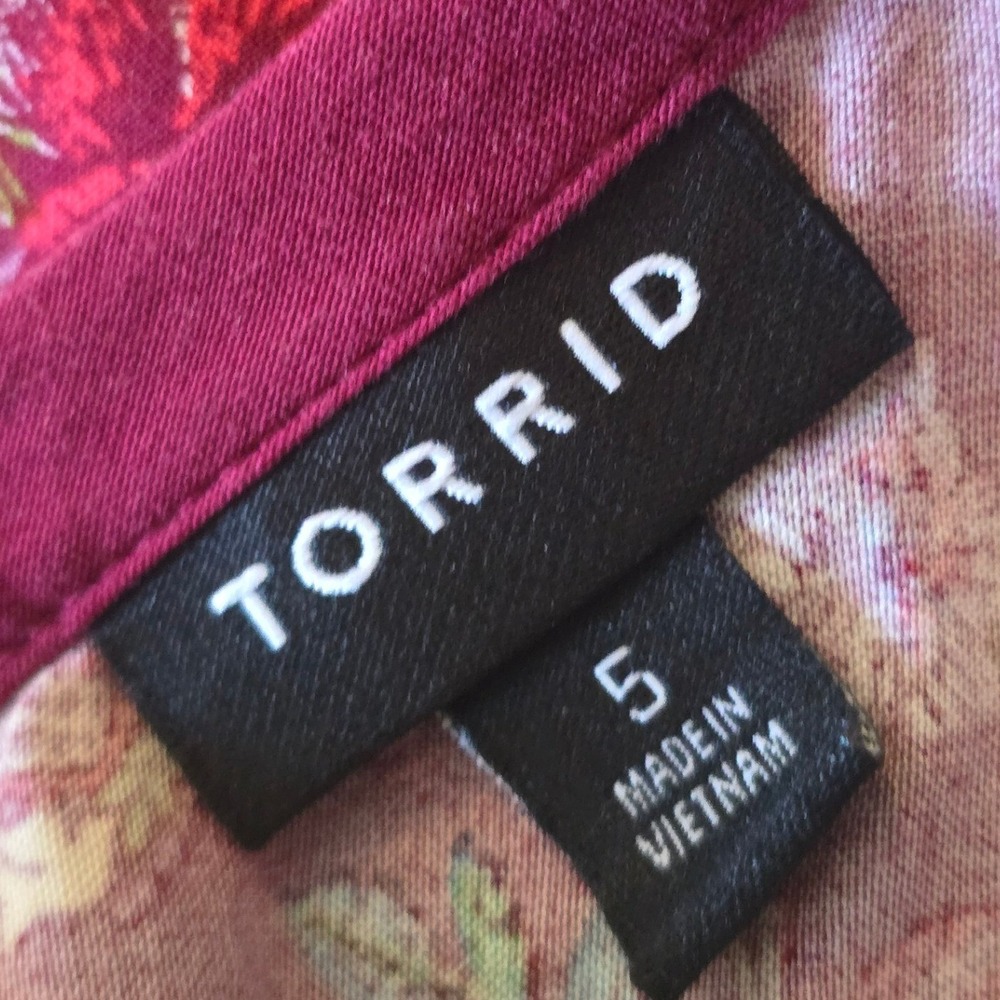 Torrid Womens Plus Size 28/30 Burgundy Floral Sugar Skull Maxi Dress 5X - Picture 2 of 9